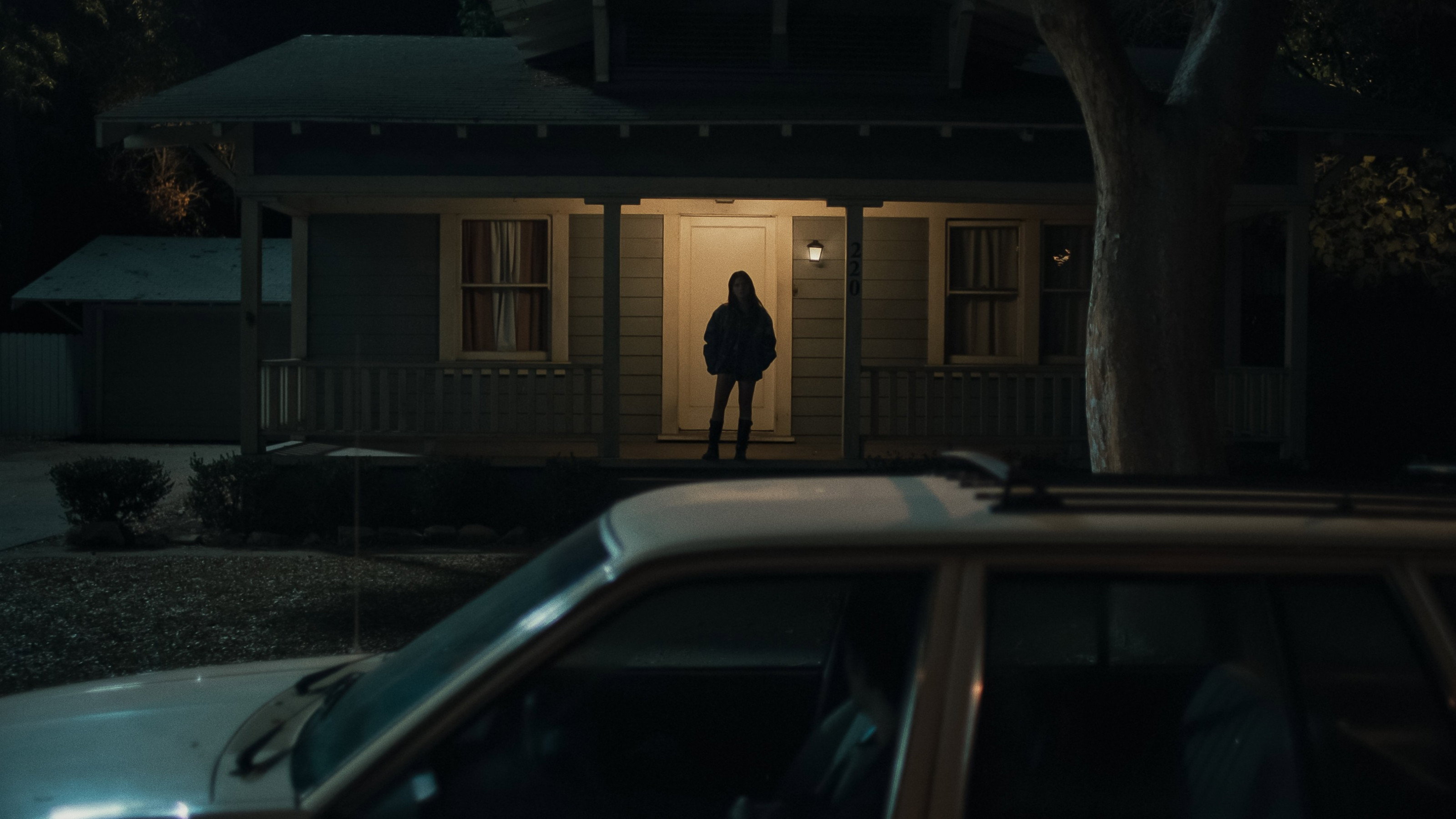 Obsession, still 4